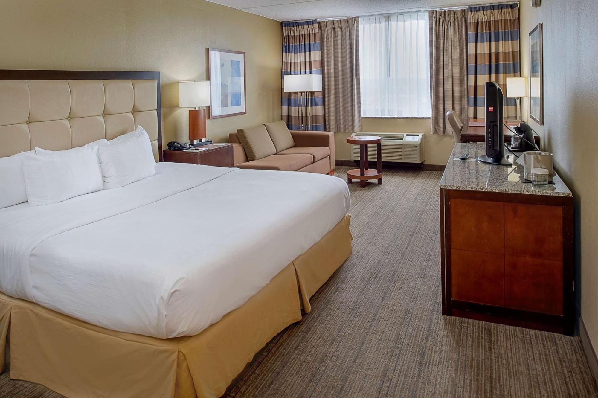 Doubletree By Hilton St. Louis At Westport Hotel Maryland Heights Exterior photo
